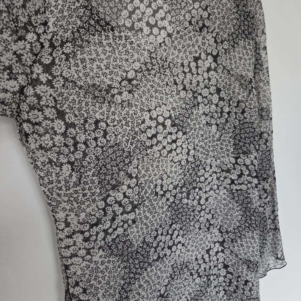 Allison Taylor 100% Silk Floral Blouse - Picture 6 of 7